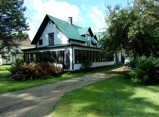 44 Park St, Barton, VT 05822