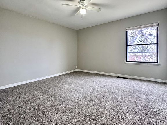 5th image of 16 Knowlton Ave APT 25
