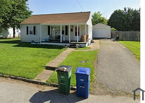 33 Mitchell Ave
