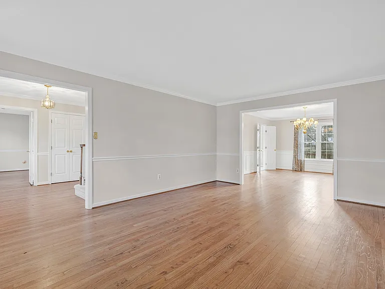 1215 Delta Glen Ct — Photo 10