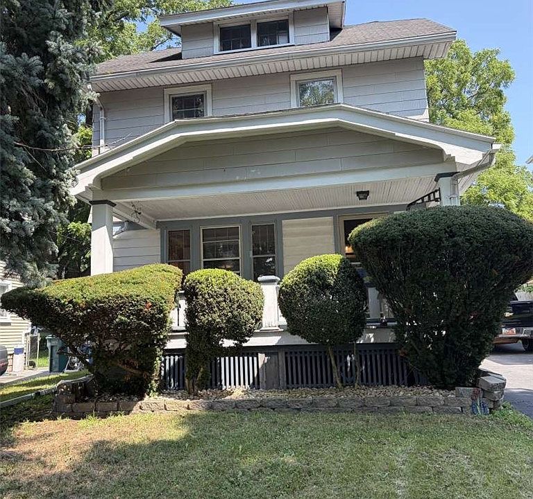 1st image of 40 Kron St