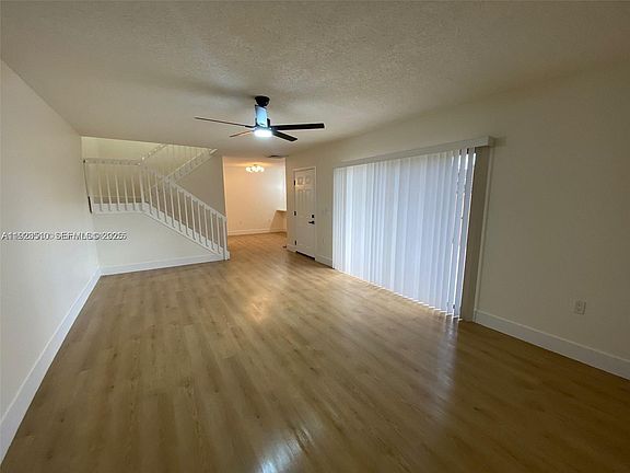 4th image of 120 Heritage Way