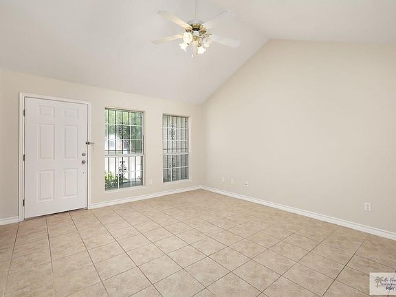 2nd image of 9537 Kingbird Dr
