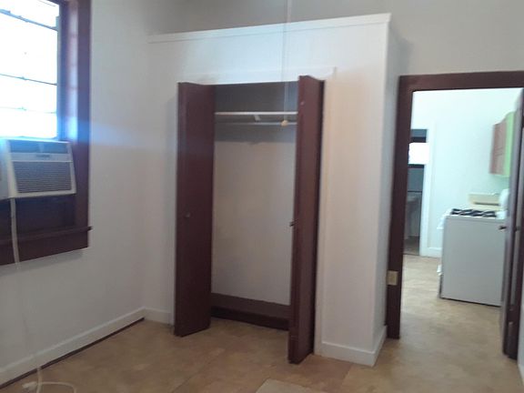 4th image of 4110 Dauphine St
