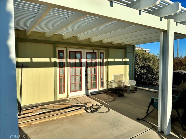 7524 Olivine Rd, Phelan, CA 92371