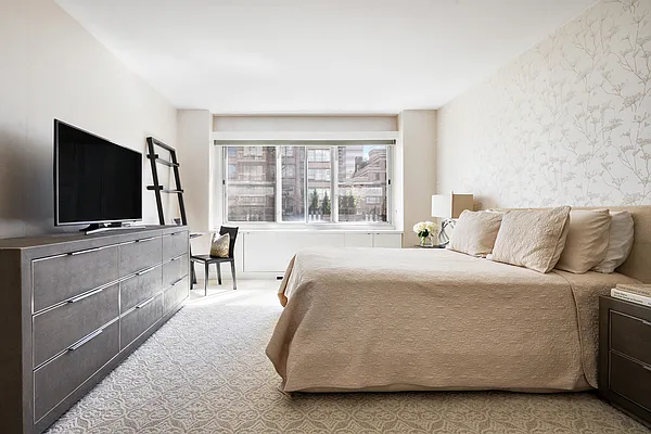 Sold by Compass | media 23