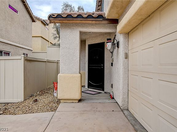3rd image of 10448 Armand Ave