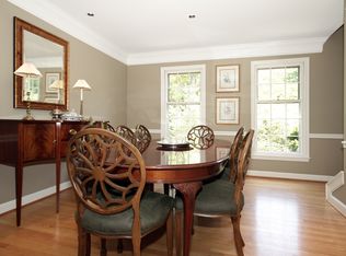 816 Hickory Vale Ln, Great Falls, VA 22066