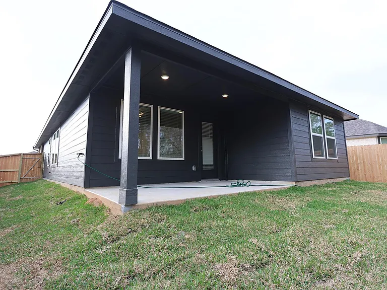 6686 Lahna Oak Dr — Photo 15