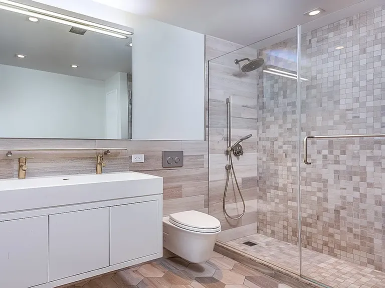 2-17 51st Ave #1105 — Photo 11