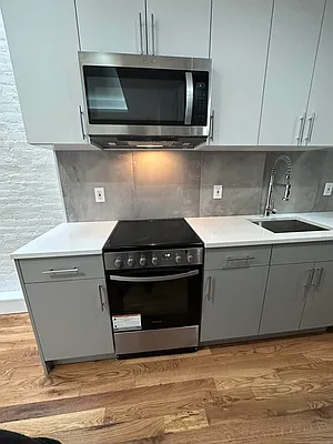 Rented by Reyes & Elsamad Real Estate Group | media 11