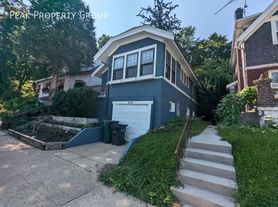 635 Clemmer Ave, Cincinnati, OH