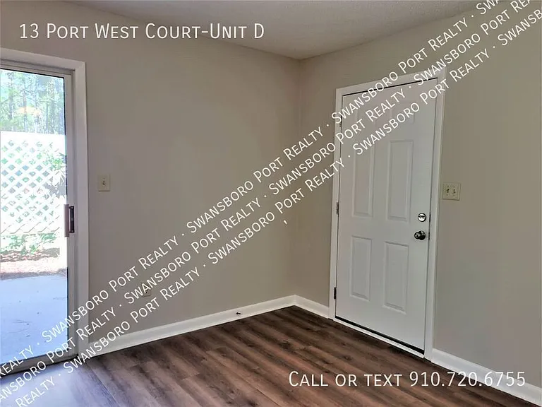 13 Port West Ct #D — Photo 4
