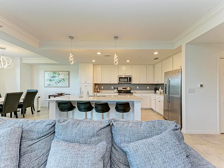 18028 Gawthrop Dr — Photo 22