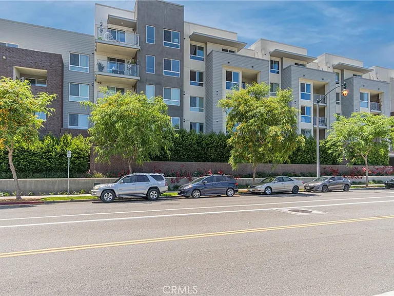 12655 W Bluff Creek Dr — Photo 11