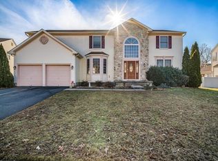 15 Equestrian Rd, Egg Harbor Township, NJ 08234