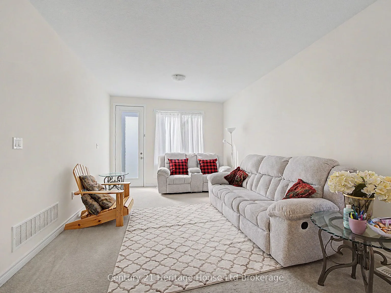 2 bed, $2,450 — Photo 3