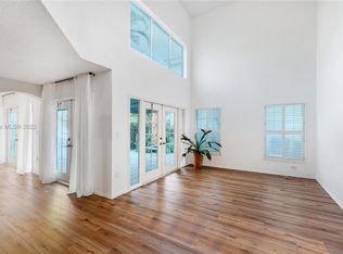 1065 Silverbell St, Hollywood, FL 33019