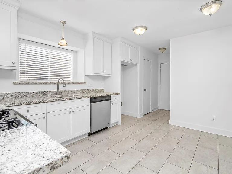 22514 Round Valley Dr — Photo 16