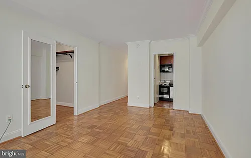 2141 I St NW Photo 1
