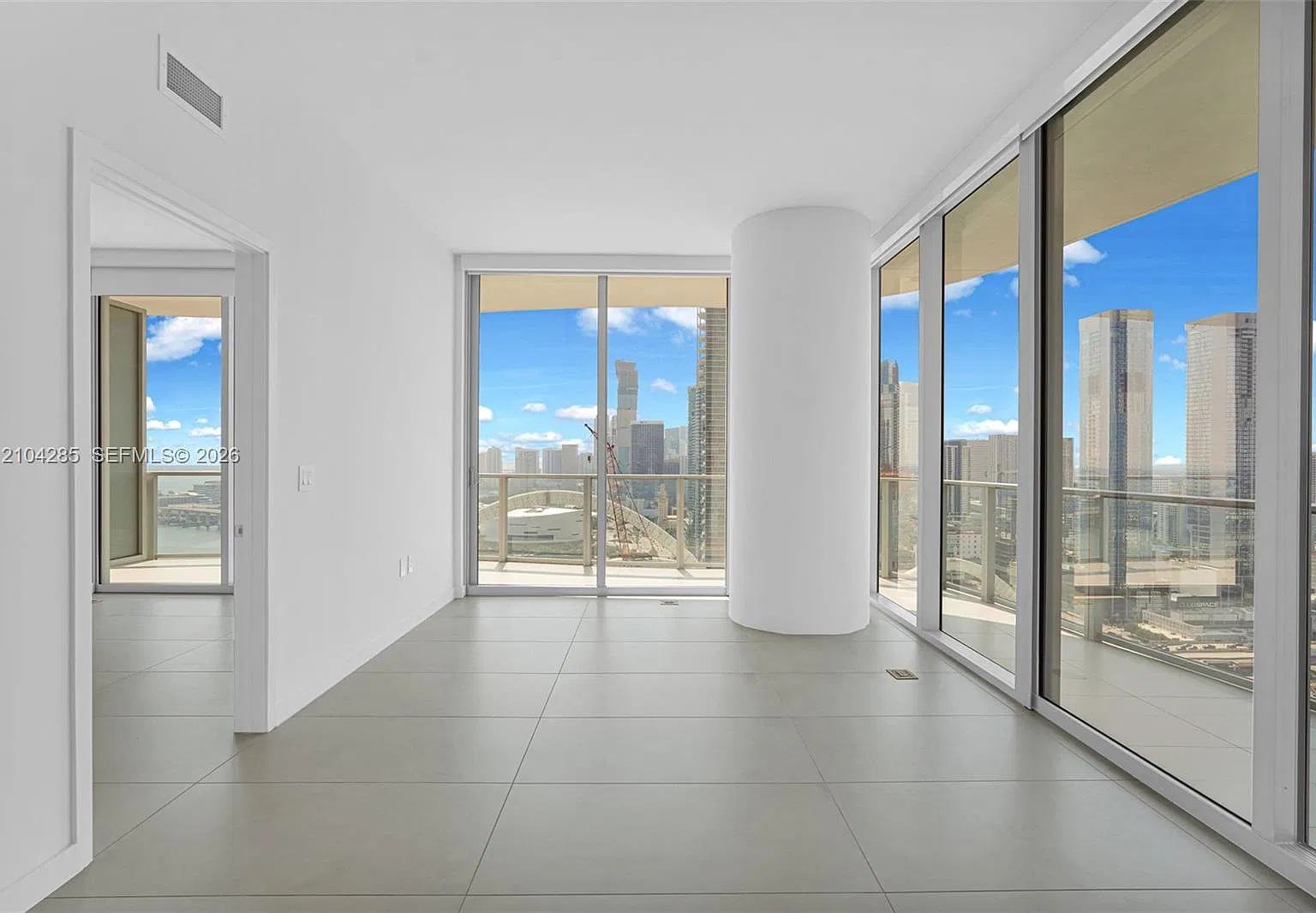 2 bed, 2.0 bath, $7,950 — Photo 3
