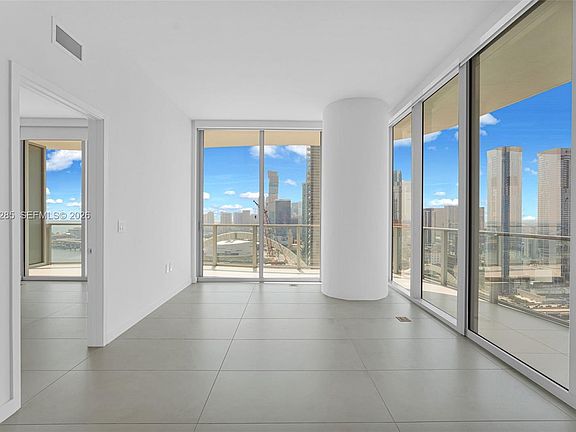 3rd image of 1400 Biscayne Blvd #3402
