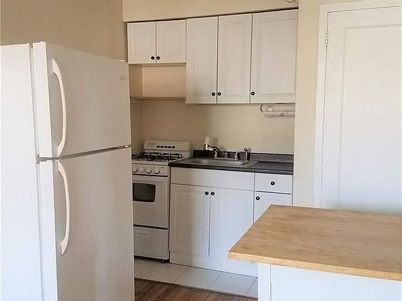 5th image of 212-16 36th Ave #1A