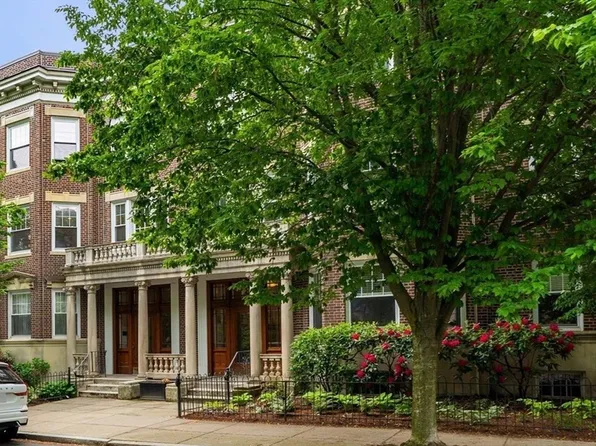 97 Mason Ter APT 3, Brookline, MA 02446