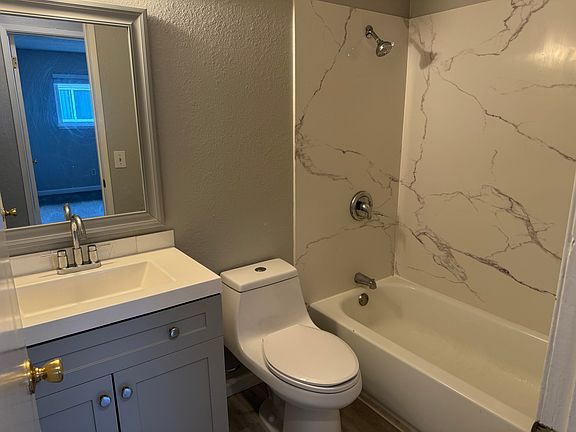 4th image of 4941 Canto Dr APT 3