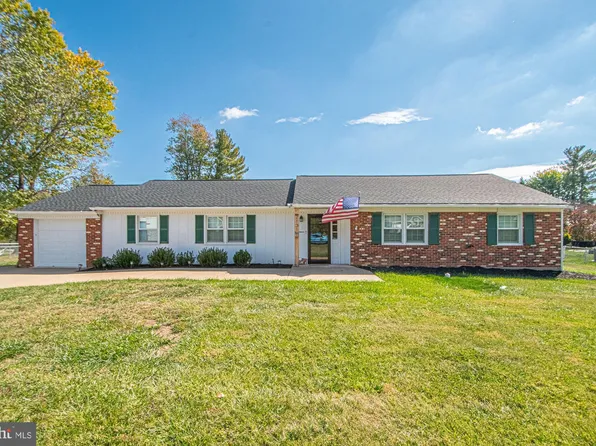 7131 Northampton St, Warrenton, VA 20187