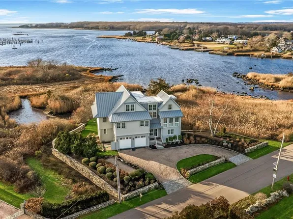111 Avondale Rd, Westerly, RI 02891