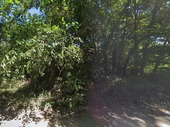 117 Foot Hill Dr, Mound City, KS 66056