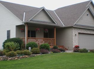 4450 Eagle Ridge Ct, Loretto, MN 55357