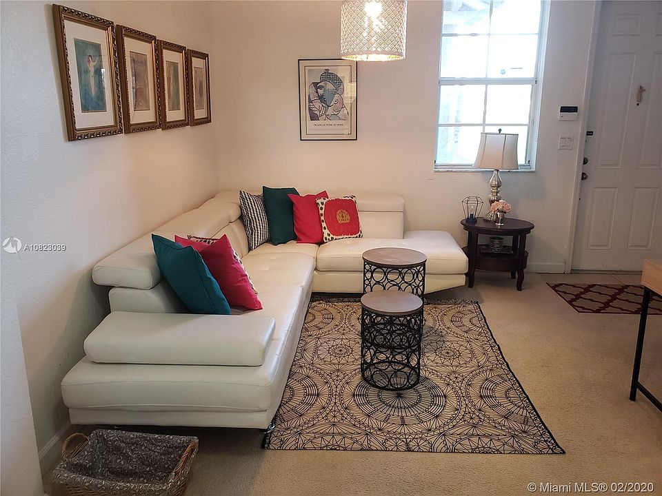1st image of 1720 NE 33rd Ave #1095