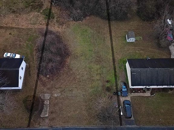 2nd image of 111 Gold Rush Ln