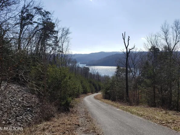 816 Woodside Ln, Sharps Chapel, TN 37866
