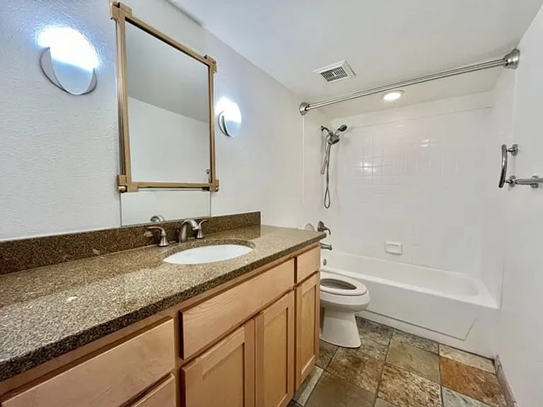 4704 E Paradise Village Pkwy N #106 — Photo 8