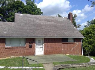 12135 Garland Dr, Pittsburgh, PA