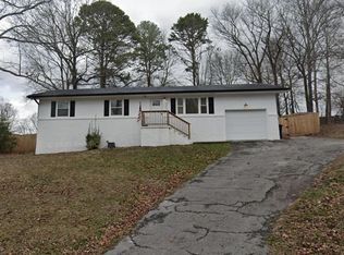 9986 Smith Morgan Rd, Soddy Daisy, TN 37379