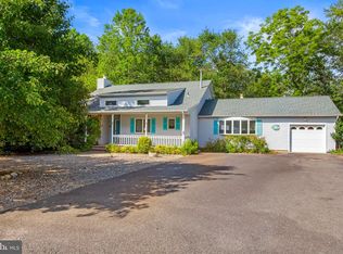 33 Shoveler Ln, Manahawkin, NJ 08050
