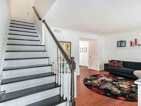 3rd image of 6940 Roswell Rd Unit 16B