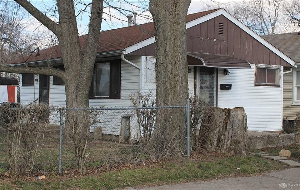 1st image of 971 Iola Ave