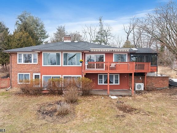 2nd image of 229 Hockenbury Rd