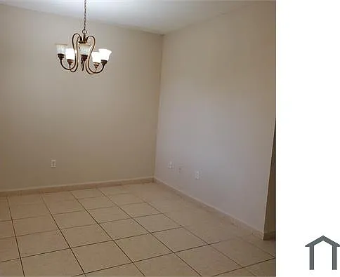 7559 NW 175th St — Photo 9