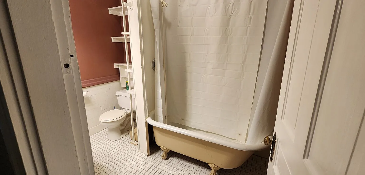 2 bed, 1210 sqft, $1,550 — Photo 3