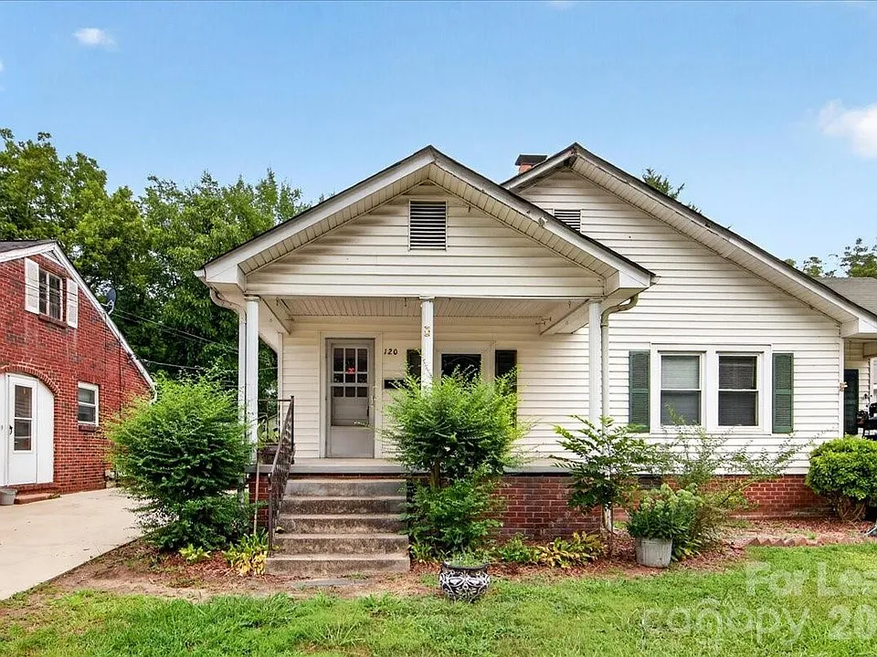 120 Freeze Ave NW