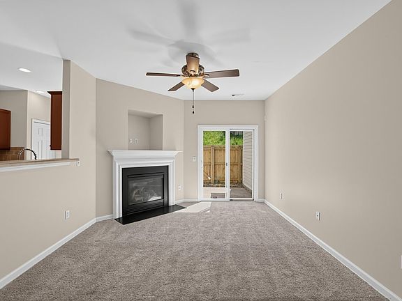 5th image of 401 Woodbark Ct