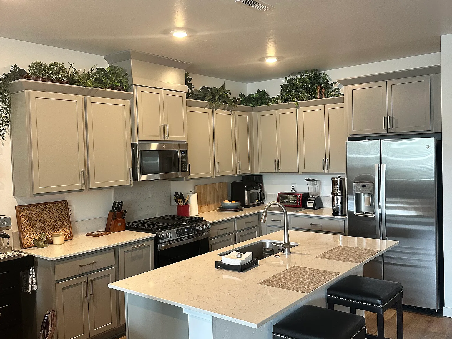 4139 W Steel Grey Ln — Photo 4