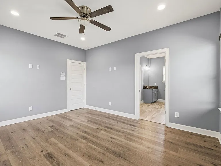 8419 Observatory St — Photo 14