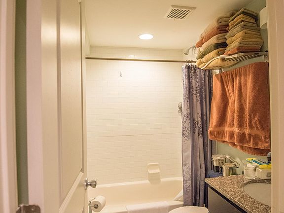 Lower level full bathroom